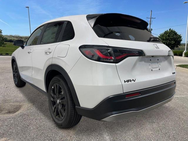 Photo of 2026 Platinum White Pearl Honda HR-V