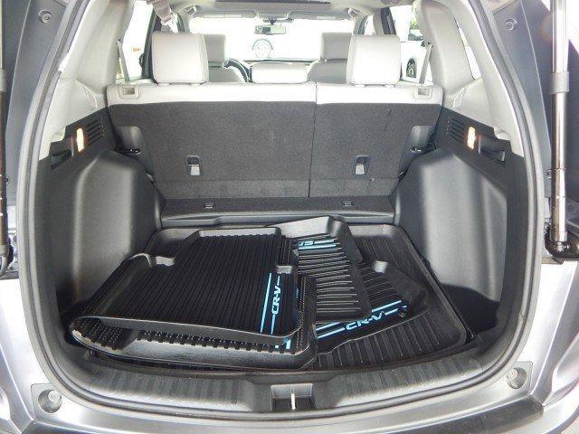 Photo of 2017 Modern Steel Metallic Honda CR-V