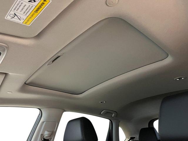 Photo of 2026 Urban Gray Pearl Honda HR-V