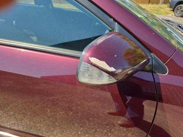 Photo of 2007 MAROON Scion tC