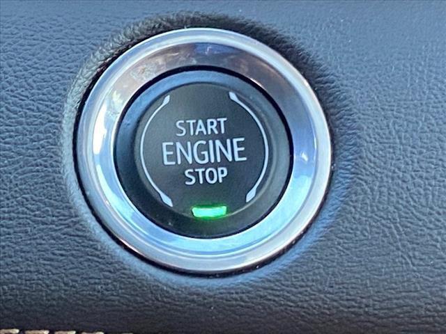 Photo of 2021 Crystal White Tricoat Cadillac Escalade ESV