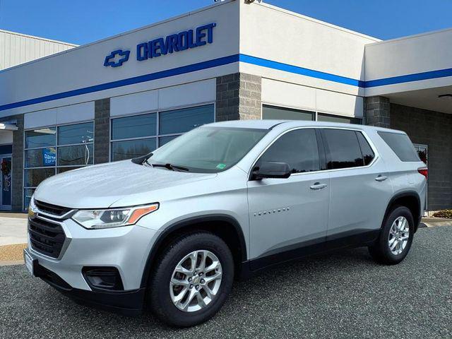 Photo of 2020 Silver Ice Metallic Chevrolet Traverse