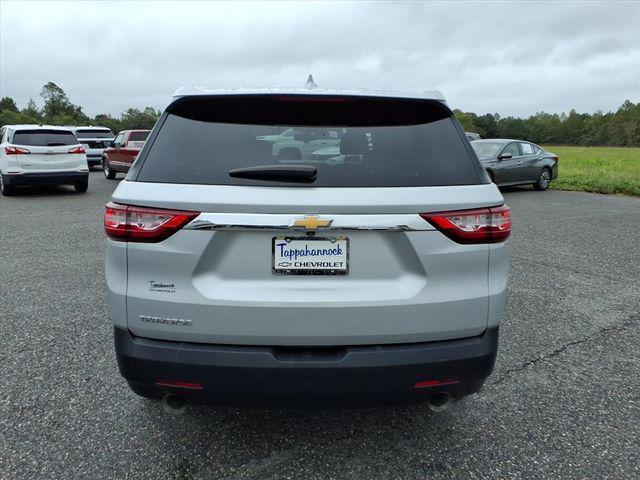 Photo of 2020 Silver Ice Metallic Chevrolet Traverse
