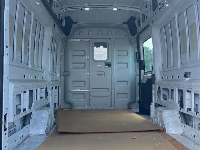 Photo of 2022 Oxford White Ford Transit-350