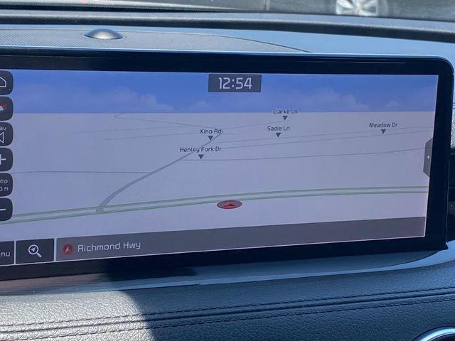 Photo of 2022 Ceramic Silver Kia Stinger