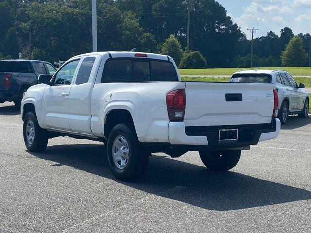 Photo of 2021 Super White Toyota Tacoma
