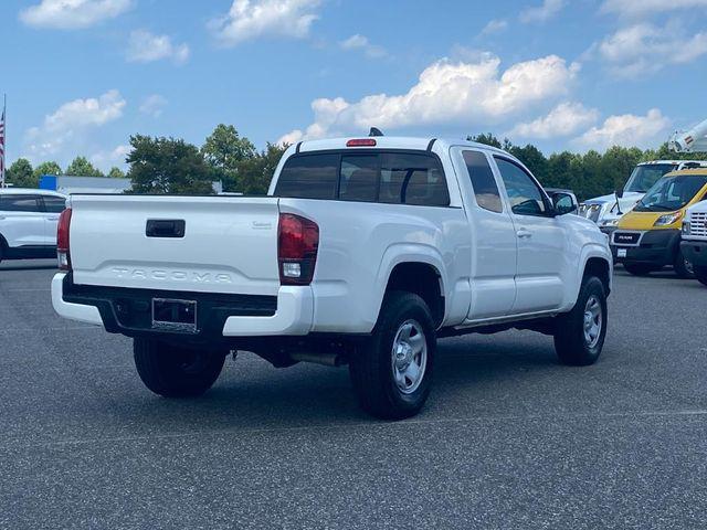 Photo of 2021 Super White Toyota Tacoma
