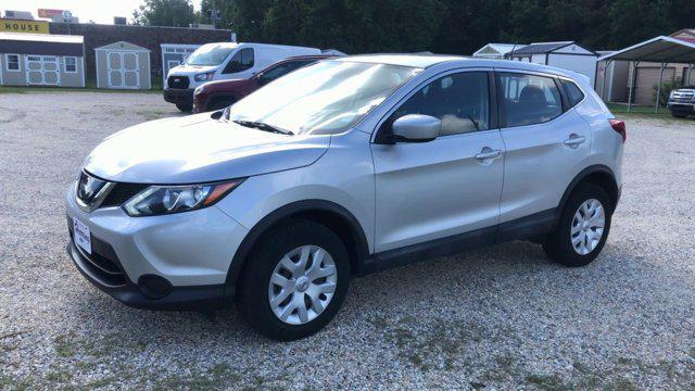 Photo of 2019 Brilliant Silver Metallic Nissan Rogue Sport