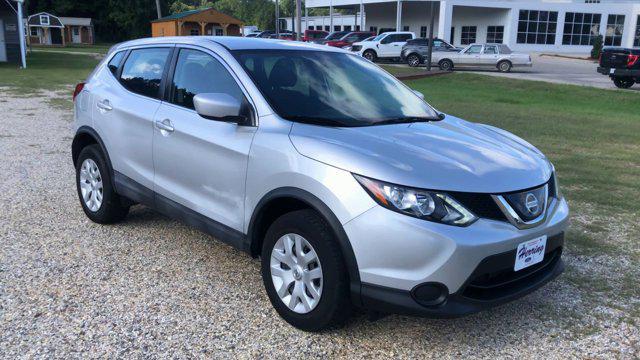 Photo of 2019 Brilliant Silver Metallic Nissan Rogue Sport