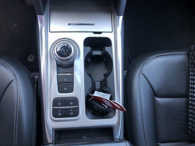 Photo of 2024 Iconic Silver Metallic Ford Explorer