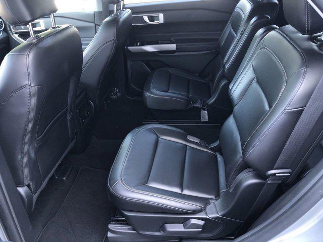 Photo of 2024 Iconic Silver Metallic Ford Explorer