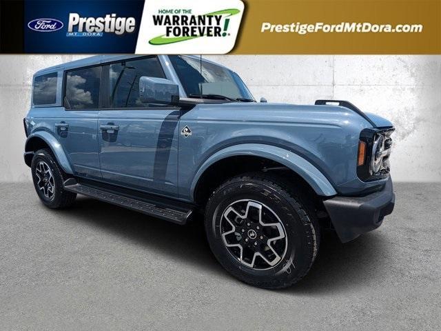 Photo of 2025 Azure Gray Metallic Ford Bronco