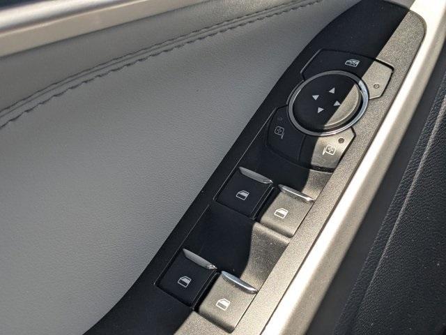 Photo of 2022 Gray Ford Explorer