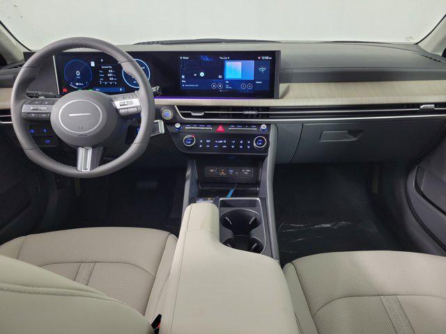 Photo of 2025 Portofino Gray Hyundai SONATA Hybrid