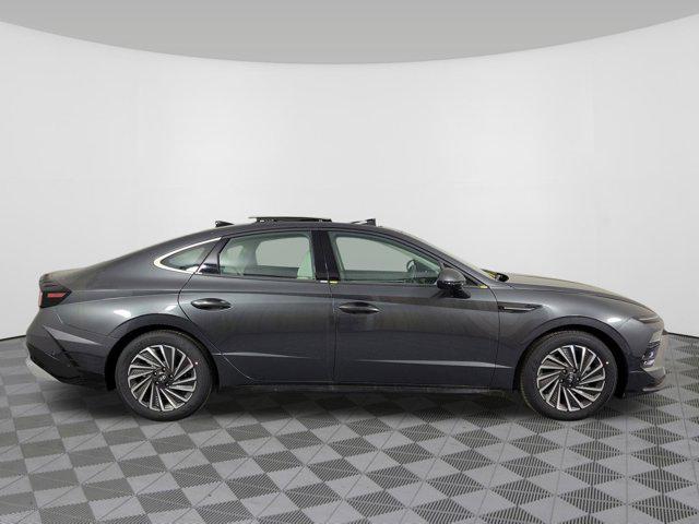 Photo of 2025 Portofino Gray Hyundai SONATA Hybrid
