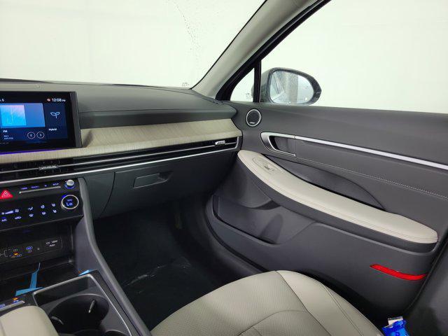Photo of 2025 Portofino Gray Hyundai SONATA Hybrid