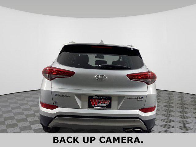Photo of 2018 Molten Silver Hyundai TUCSON