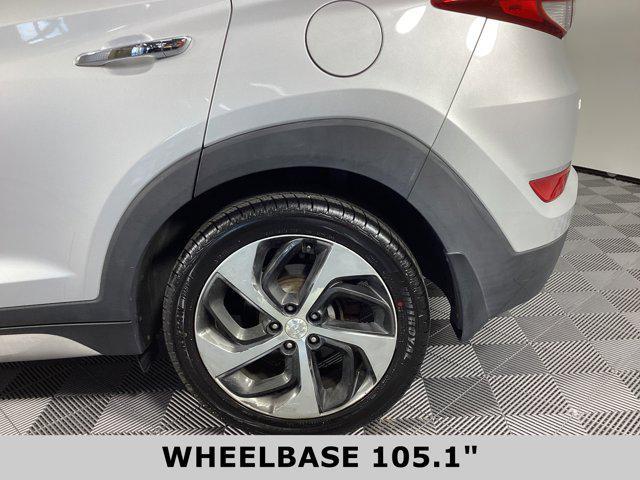 Photo of 2018 Molten Silver Hyundai TUCSON