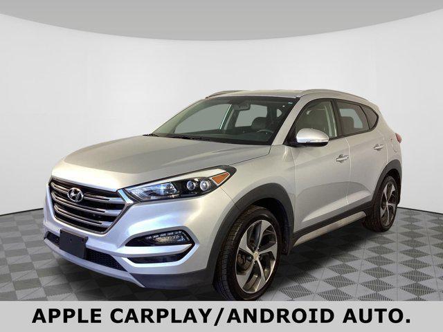 Photo of 2018 Molten Silver Hyundai TUCSON