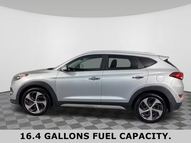 Photo of 2018 Molten Silver Hyundai TUCSON