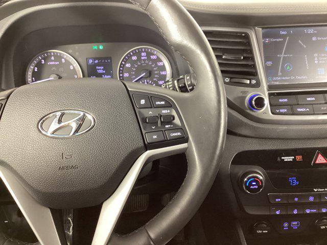 Photo of 2018 Molten Silver Hyundai TUCSON