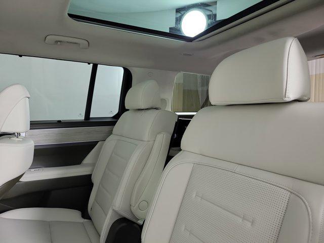 Photo of 2025 Serenity White Hyundai SANTA FE HEV
