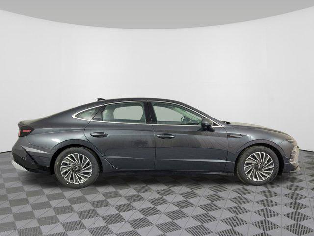 Photo of 2025 Portofino Gray Hyundai SONATA Hybrid