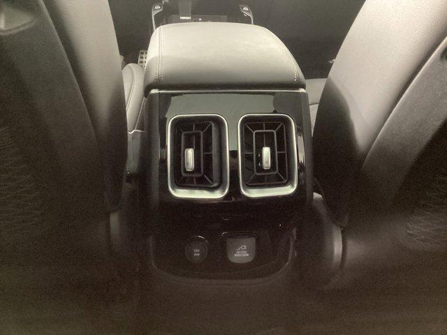 Photo of 2024 Wolf Gray Kia Sorento