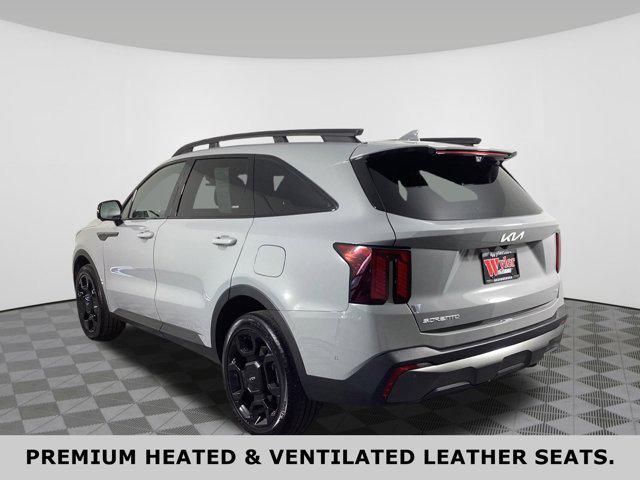 Photo of 2024 Wolf Gray Kia Sorento