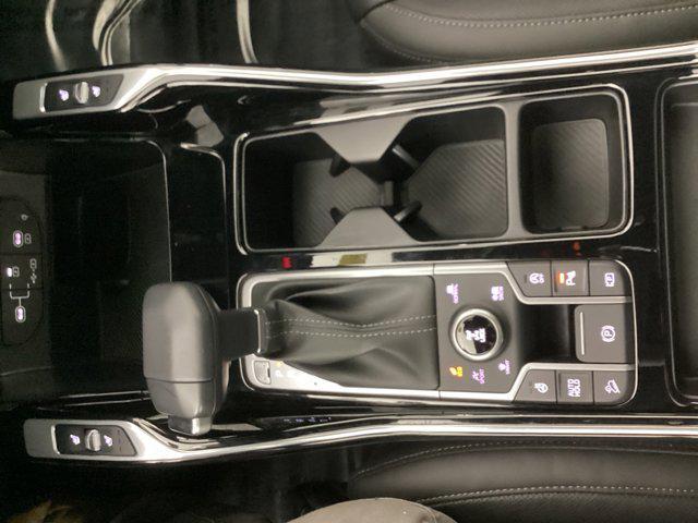 Photo of 2024 Wolf Gray Kia Sorento