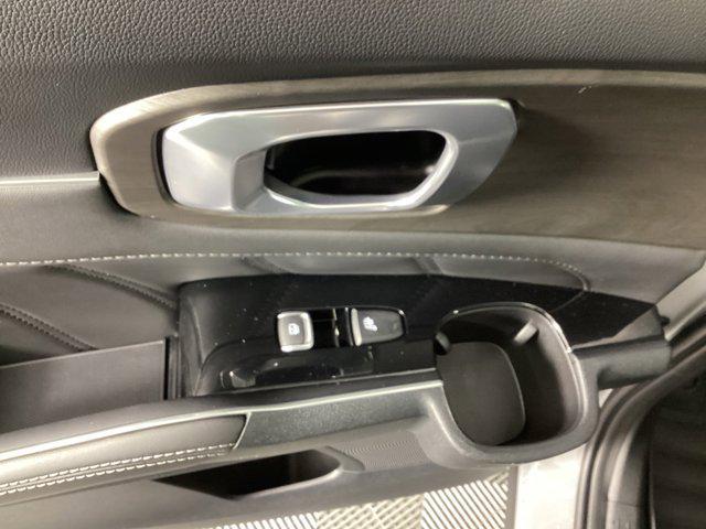 Photo of 2024 Wolf Gray Kia Sorento