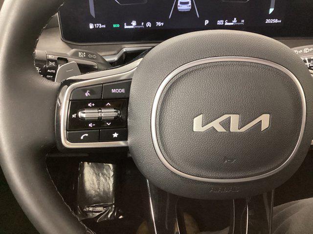Photo of 2024 Wolf Gray Kia Sorento