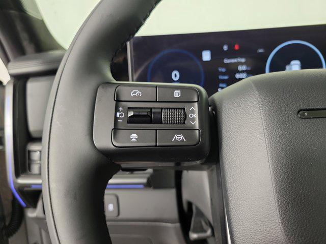 Photo of 2025 Shimmering Silver Hyundai SANTA FE HEV