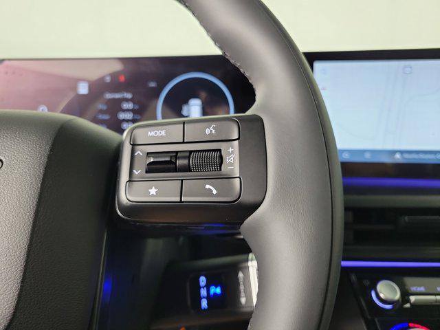 Photo of 2025 Shimmering Silver Hyundai SANTA FE HEV