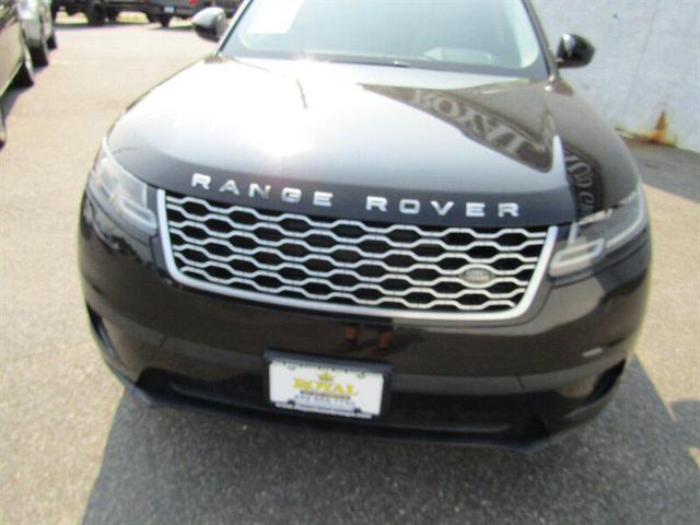 Photo of 2020 Black Land Rover Range Rover Velar