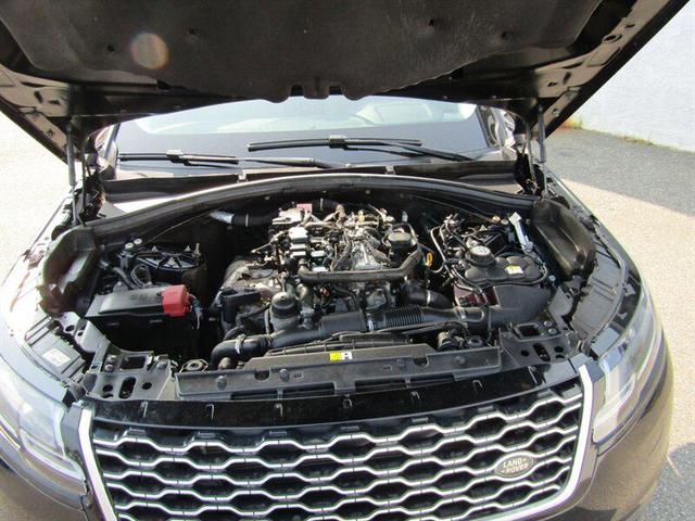 Photo of 2020 Black Land Rover Range Rover Velar
