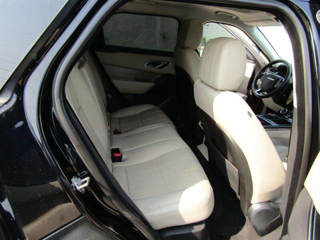 Photo of 2020 Black Land Rover Range Rover Velar
