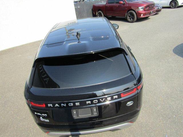 Photo of 2020 Black Land Rover Range Rover Velar