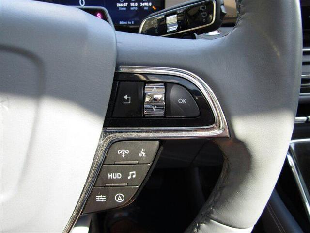 Photo of 2024 Chroma Crystal Blue Metallic Premium Colorant Lincoln Navigator