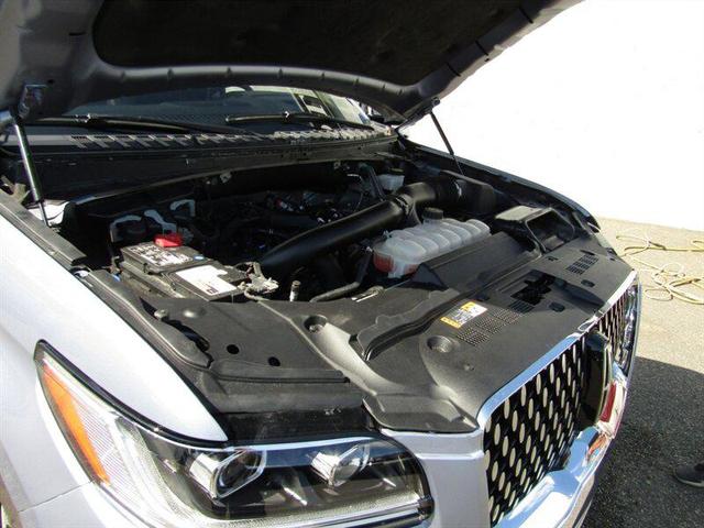 Photo of 2024 Chroma Crystal Blue Metallic Premium Colorant Lincoln Navigator