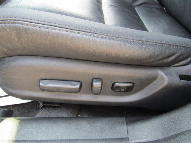 Photo of 2008 Royal Blue Pearl Honda Accord