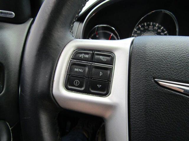 Photo of 2014 Billet Silver Metallic Clearcoat Chrysler 200