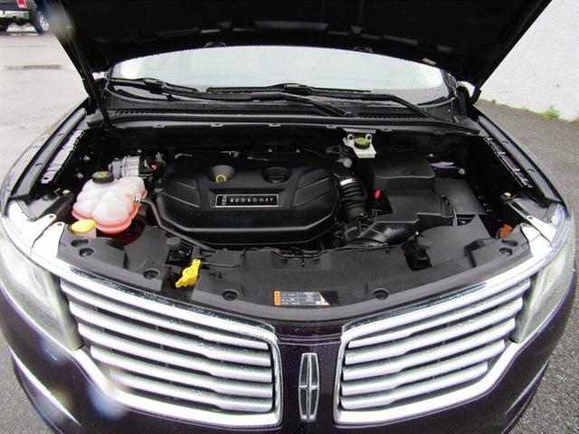 Photo of 2015 Tuxedo Black Metallic Lincoln MKC
