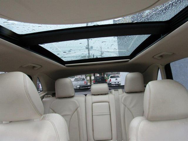 Photo of 2015 Tuxedo Black Metallic Lincoln MKC