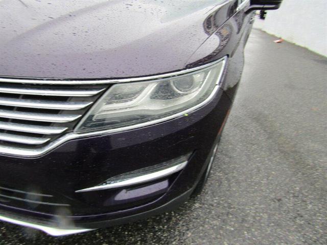 Photo of 2015 Tuxedo Black Metallic Lincoln MKC
