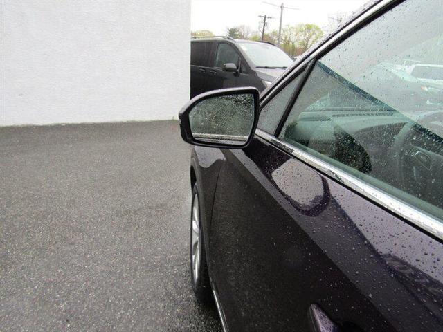Photo of 2015 Tuxedo Black Metallic Lincoln MKC