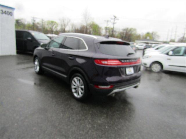 Photo of 2015 Tuxedo Black Metallic Lincoln MKC