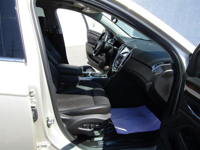 Photo of 2014 Tan Cadillac SRX