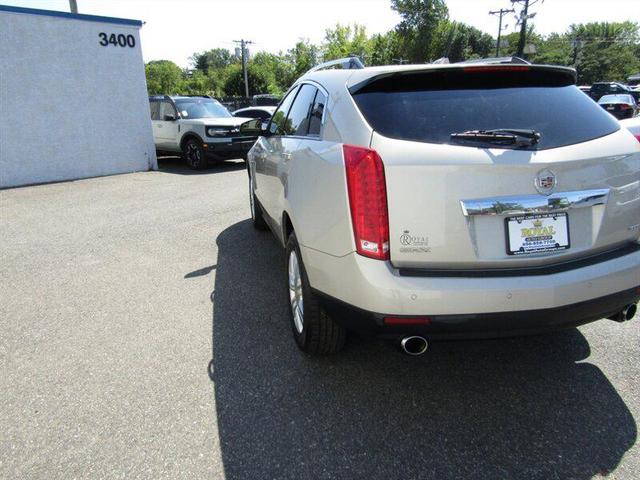 Photo of 2014 Tan Cadillac SRX