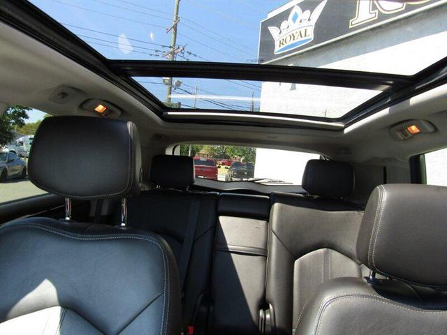 Photo of 2014 Tan Cadillac SRX